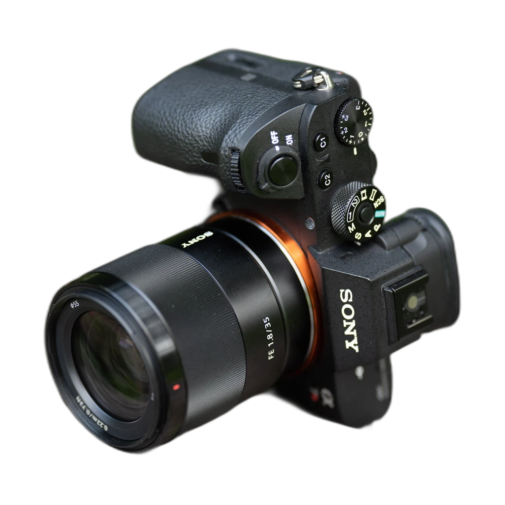 Sony FE 35mm f/1.8 3